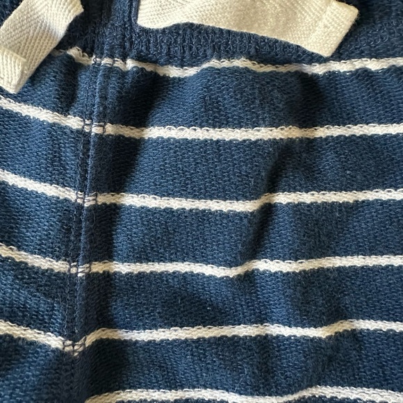 Carter's Blue and White Striped Kids Shorts Size Newborn - Picture 4 of 4